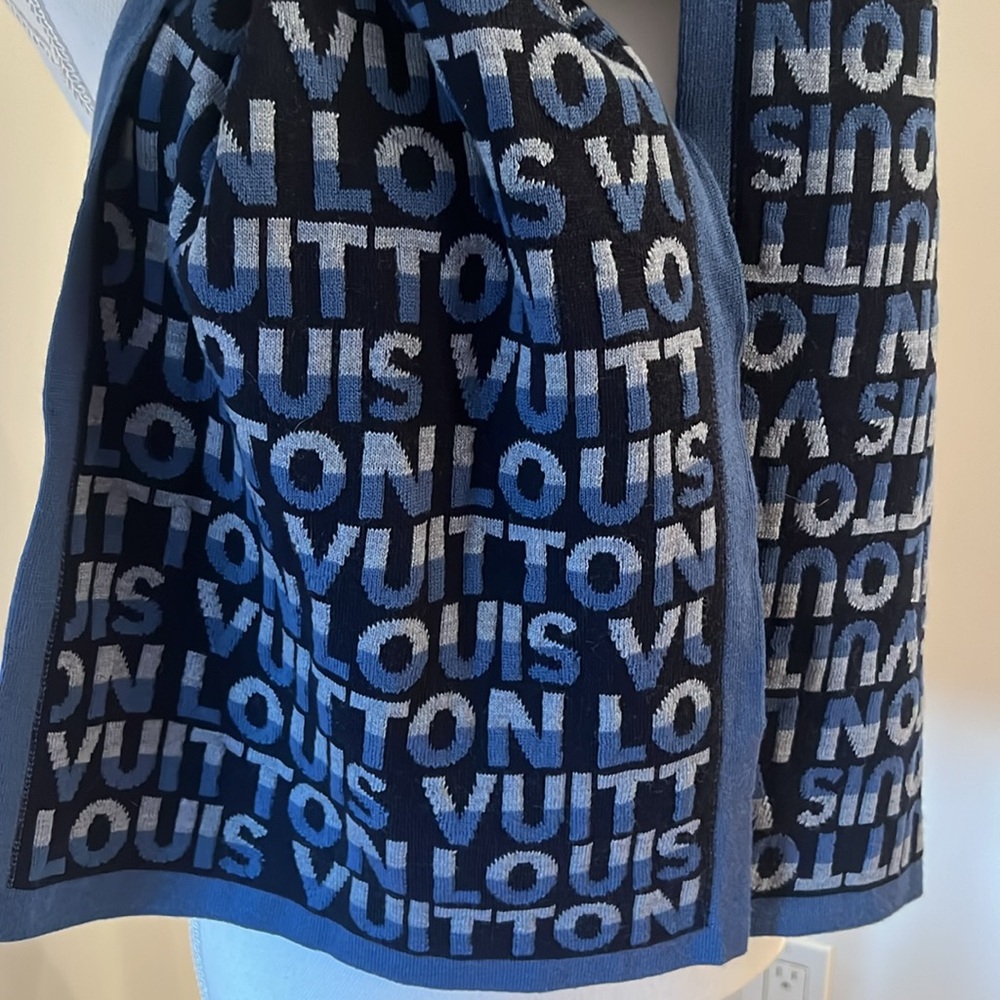 Louis Vuitton Scarf Wool 68” x 12.5” - Picture 3 of 8